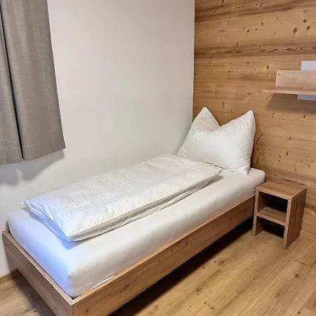 Alpin 202 Apartment