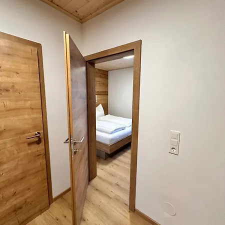 Apartment Alpin 202 *