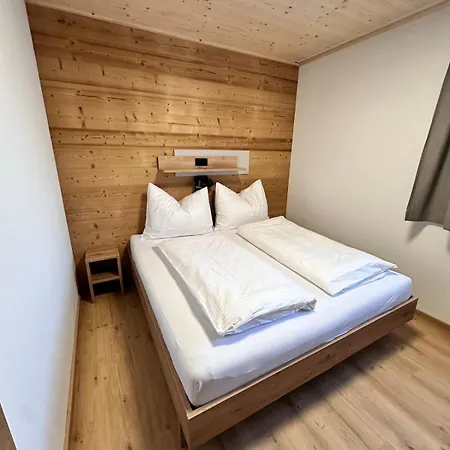 Alpin 202 Apartment